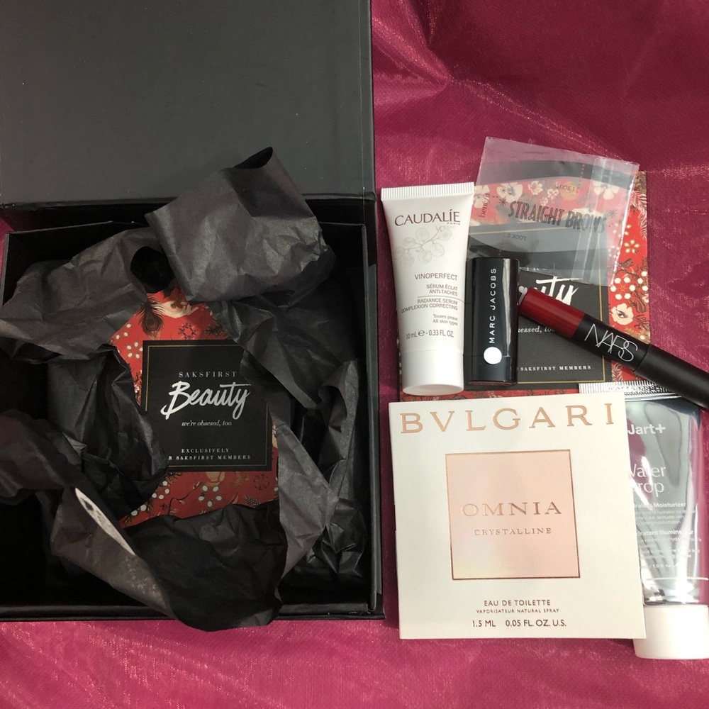 ๐ Beauty samples ๐ - Picture 3 of 3